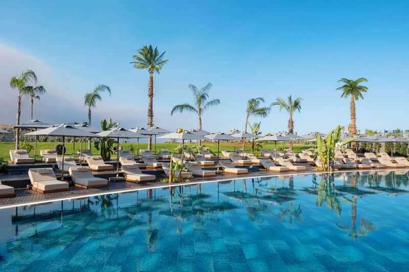 Liu Resort Side - - On The Beach